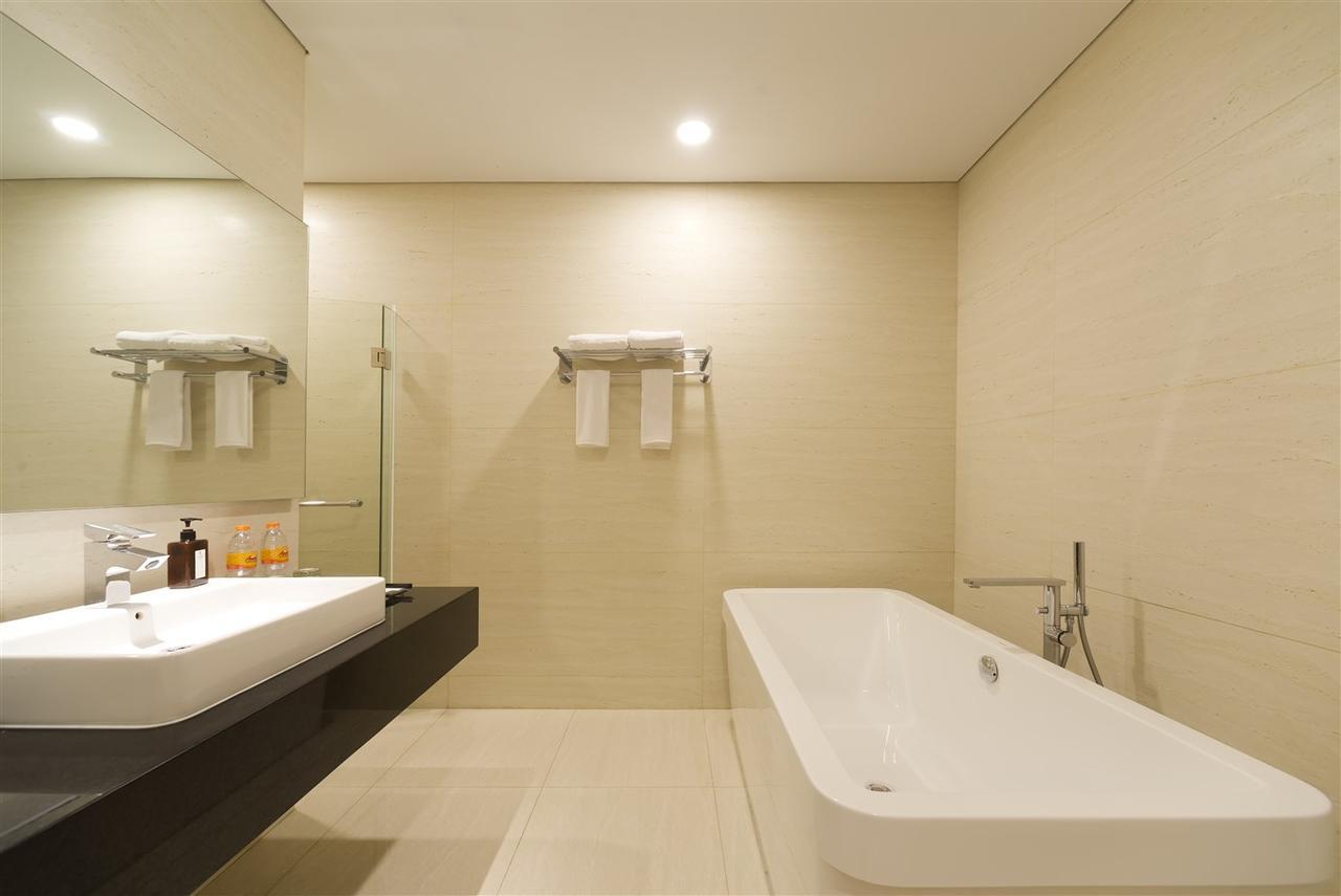 Hotel Aviary Bintaro Serpong Exteriér fotografie